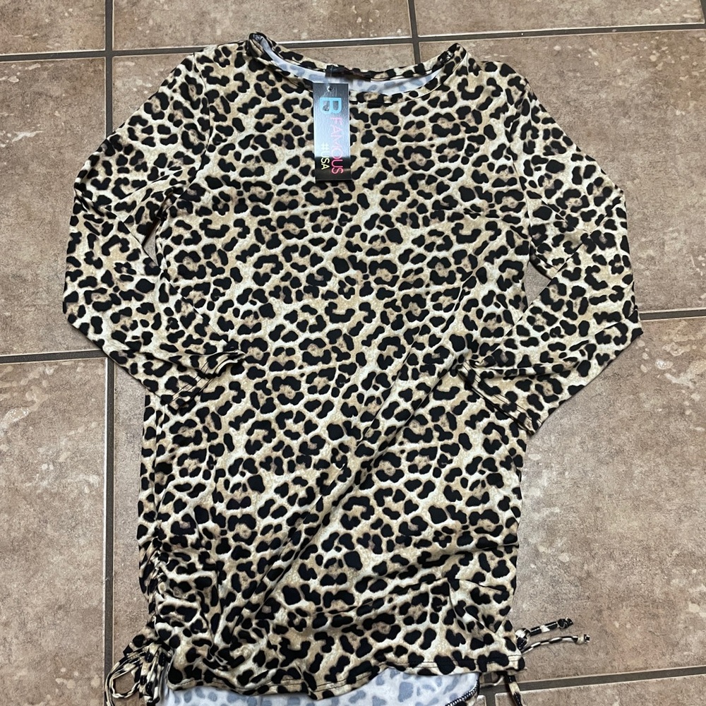 5 For $10 Cheetah print top NEW with tag! ❤️